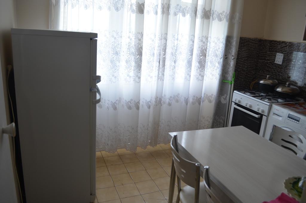 Apartment Khimshiashvili 9 Batumi Exteriör bild