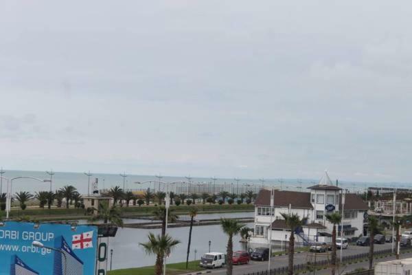 Apartment Khimshiashvili 9 Batumi Exteriör bild
